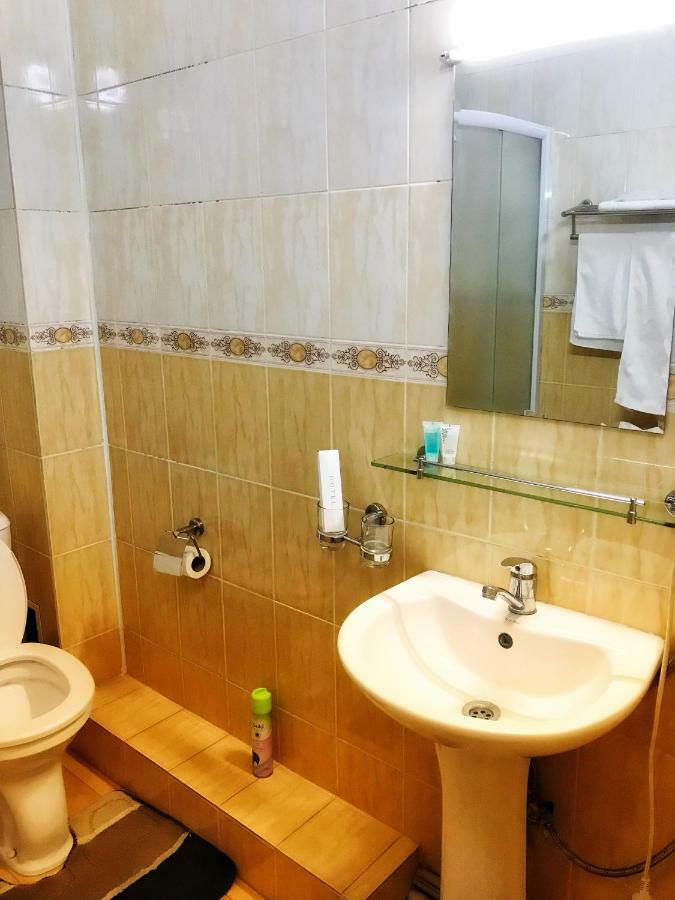 Park House Taldykorgan Otel Dış mekan fotoğraf
